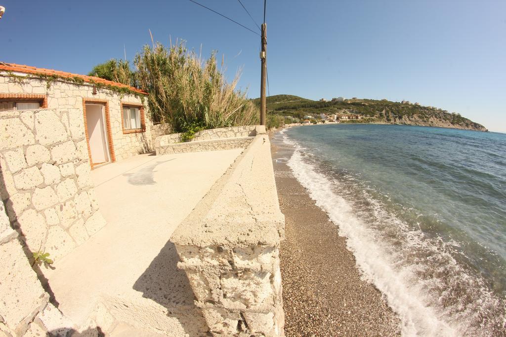 Ergin Pansiyon Karaburun  Exterior foto