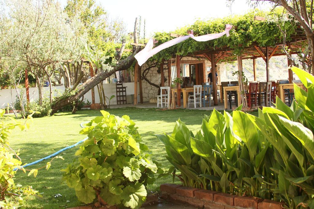 Ergin Pansiyon Karaburun  Exterior foto