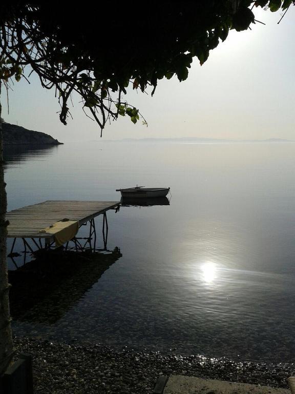 Ergin Pansiyon Karaburun  Exterior foto